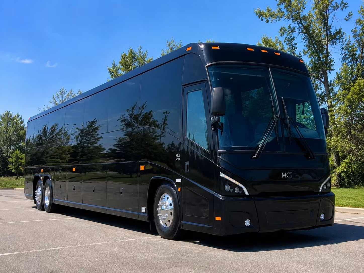 minneapolis charter bus rental exterior