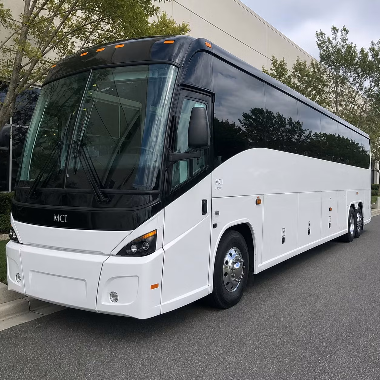 multi day charter bus rentals for minneapolis groups heading to duluth the boundary waters and northern minnesota